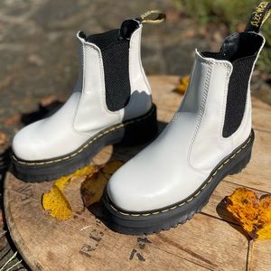 Dr Martens Quad Platforms White Leather Combat Boots W-5 Pre-Owned